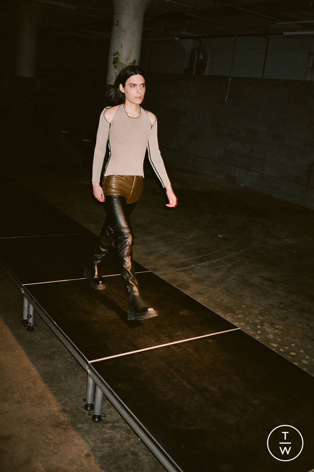 Fashion Week New York Fall/Winter 2021 look 11 from the Eckhaus Latta collection 女装
