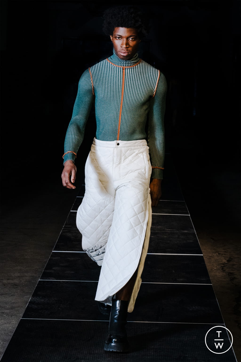 Fashion Week New York Fall/Winter 2021 look 18 from the Eckhaus Latta collection womenswear