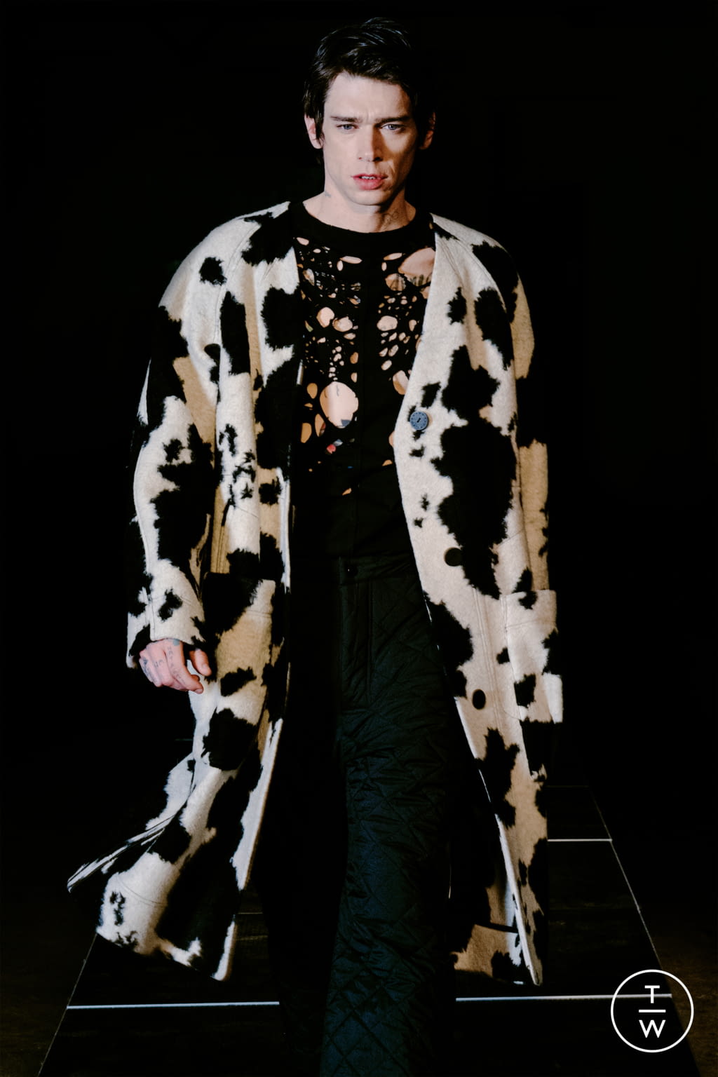 Fashion Week New York Fall/Winter 2021 look 23 de la collection Eckhaus Latta womenswear