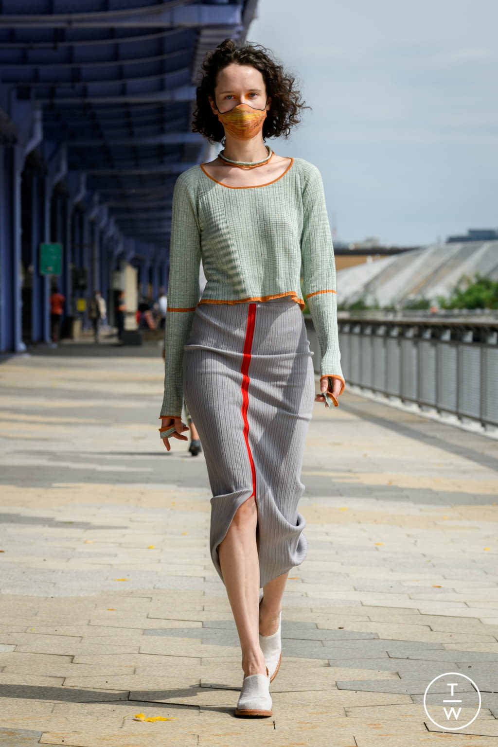 Fashion Week New York Spring/Summer 2021 look 22 from the Eckhaus Latta collection womenswear