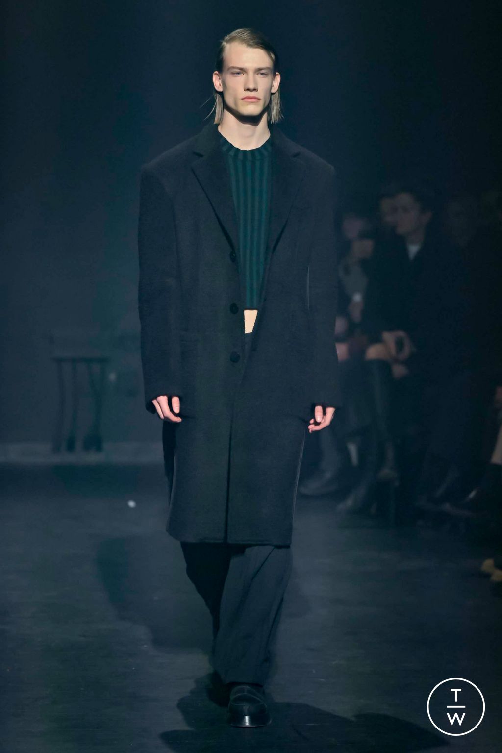 Fashion Week New York Fall/Winter 2023 look 1 de la collection Eckhaus Latta womenswear