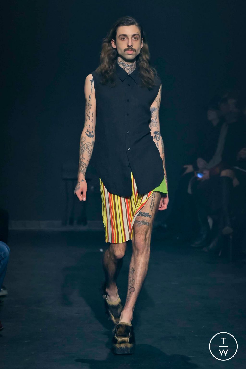 Fashion Week New York Fall/Winter 2023 look 9 de la collection Eckhaus Latta womenswear