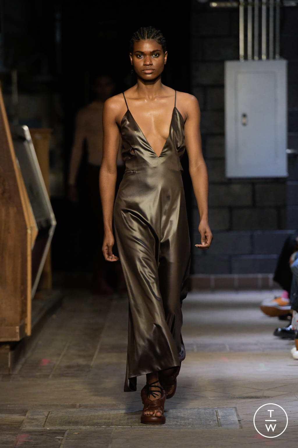 Fashion Week New York Fall/Winter 2022 look 14 from the Eckhaus Latta collection womenswear