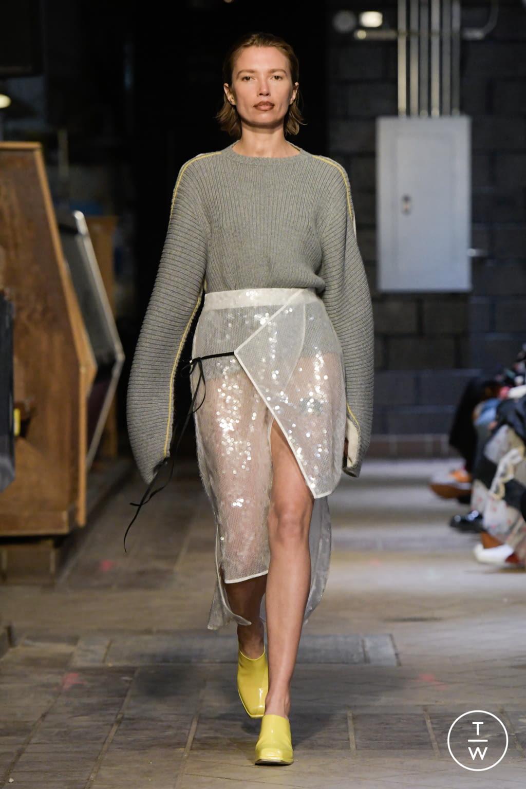 Fashion Week New York Fall/Winter 2022 look 4 de la collection Eckhaus Latta womenswear