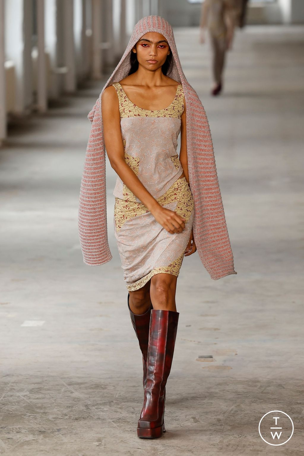 Fashion Week New York Fall/Winter 2024 look 4 de la collection Eckhaus Latta womenswear