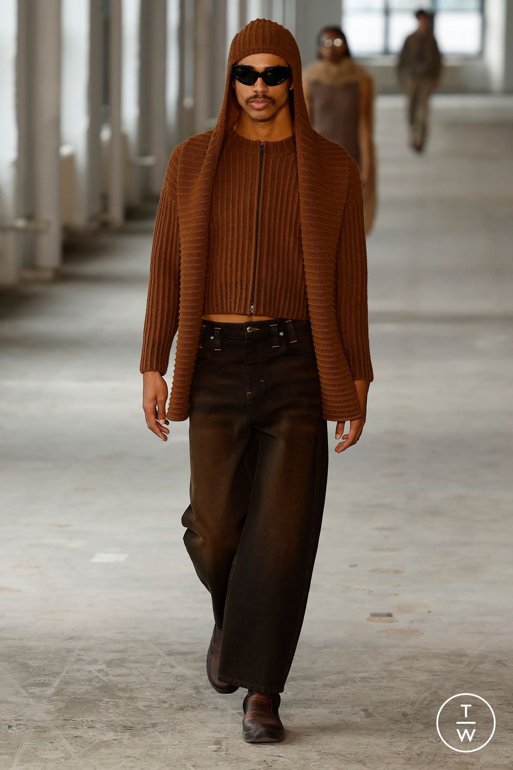 Fashion Week New York Fall/Winter 2024 look 8 de la collection Eckhaus Latta womenswear