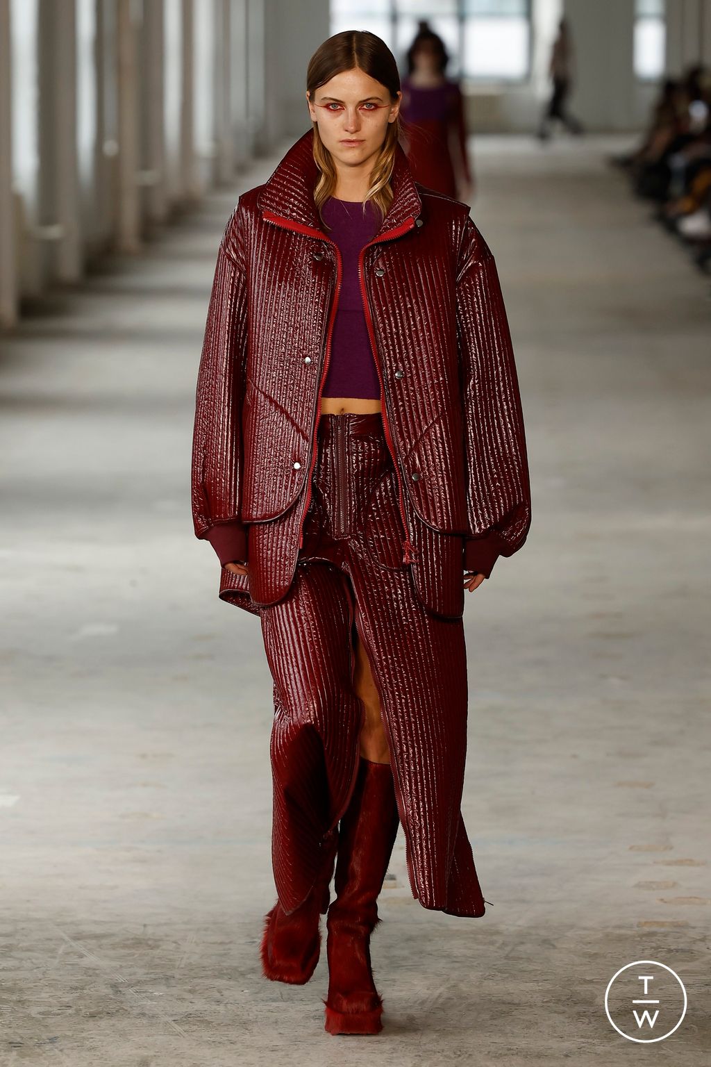 Fashion Week New York Fall/Winter 2024 look 14 de la collection Eckhaus Latta womenswear