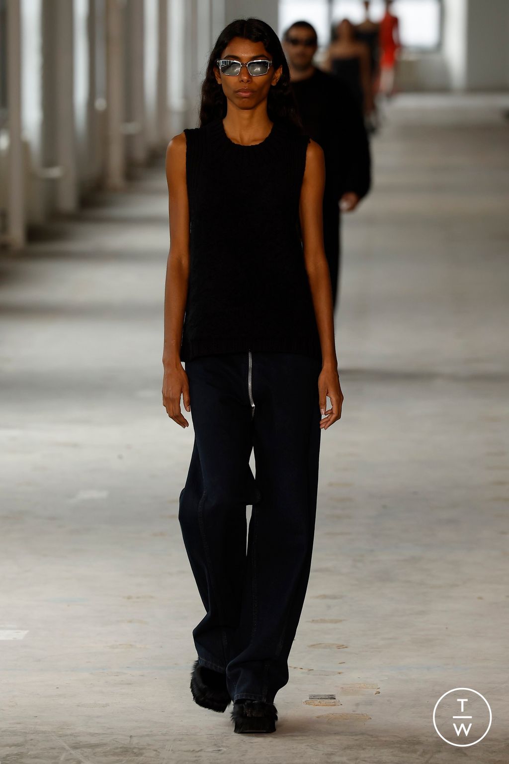 Fashion Week New York Fall/Winter 2024 look 21 de la collection Eckhaus Latta womenswear