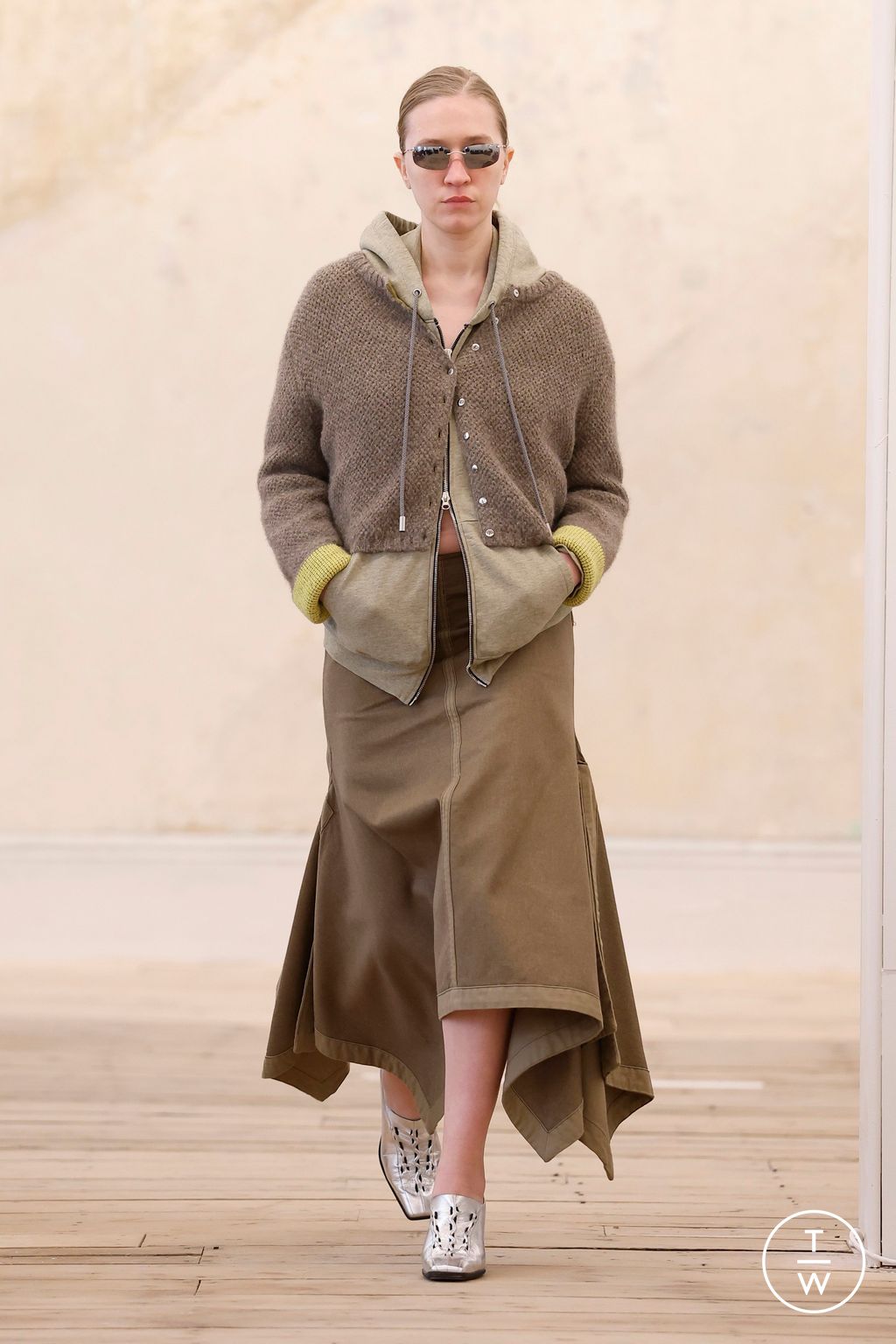 Fashion Week New York Fall/Winter 2025 look 6 from the Eckhaus Latta collection womenswear