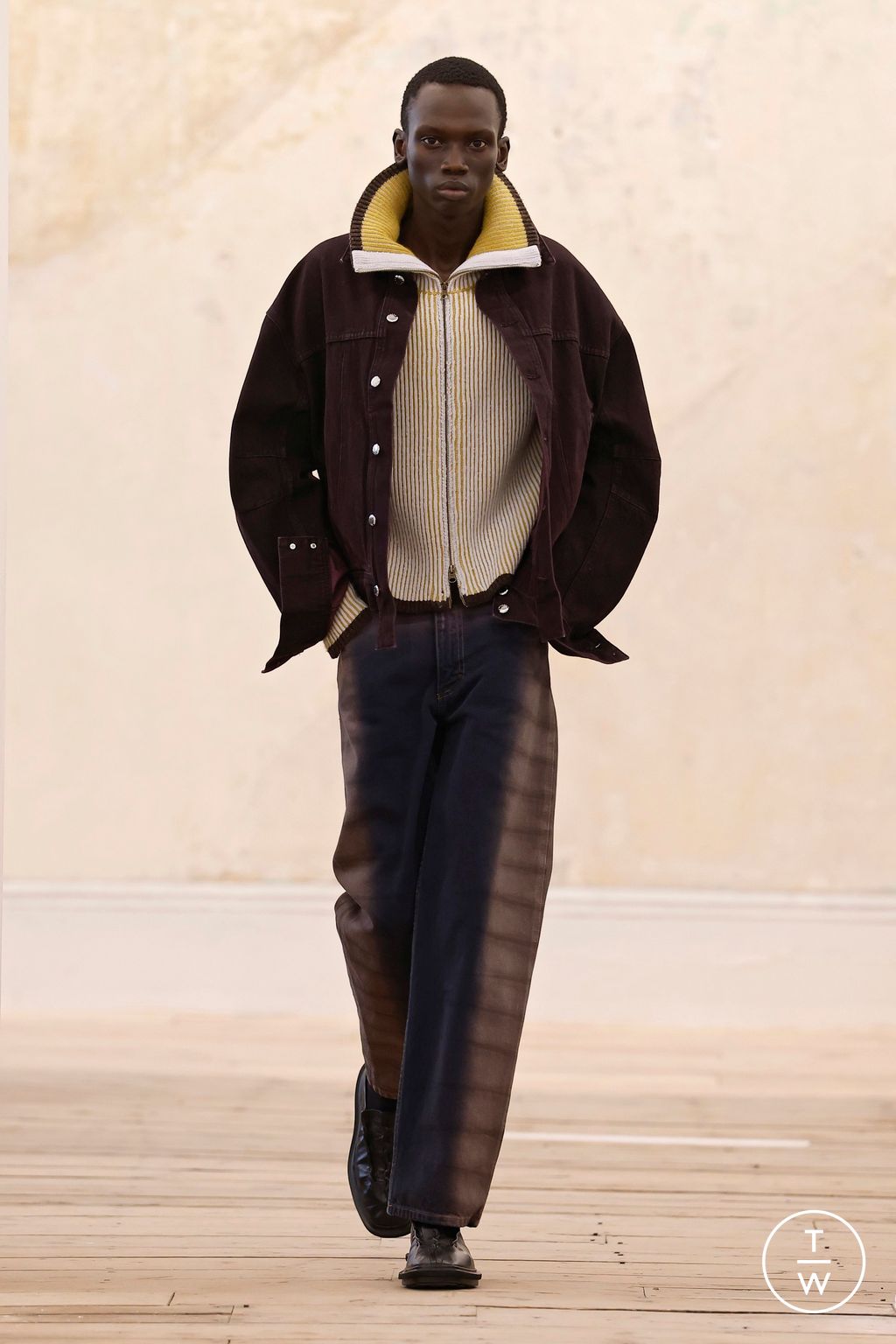 Fashion Week New York Fall/Winter 2025 look 17 from the Eckhaus Latta collection womenswear