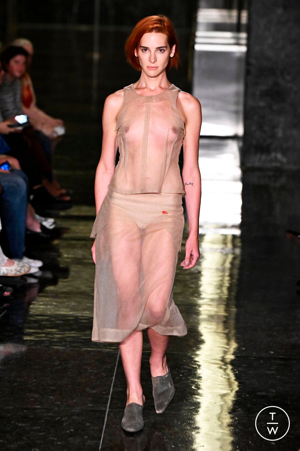 Fashion Week New York Spring/Summer 2024 look 8 de la collection Eckhaus Latta womenswear