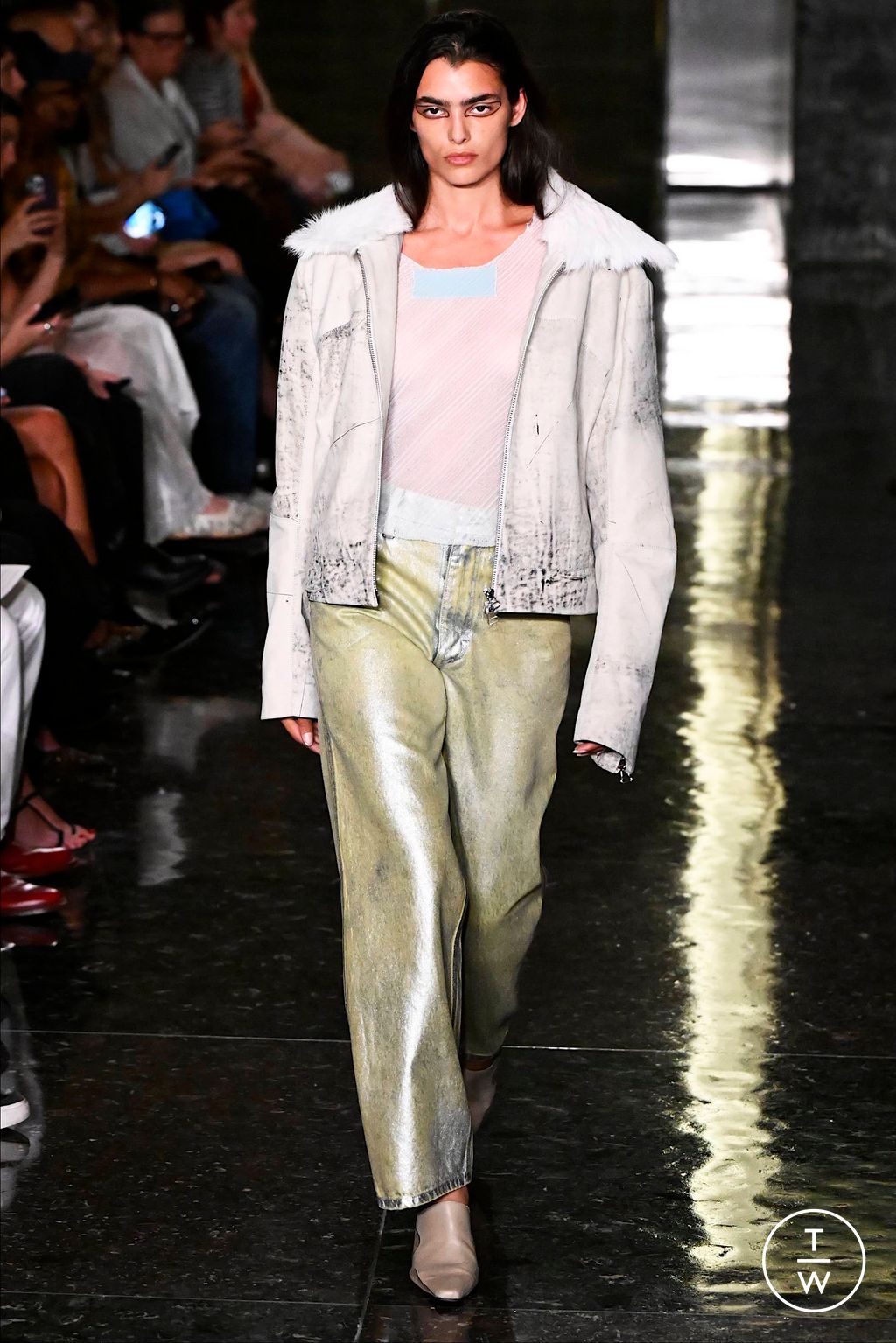 Fashion Week New York Spring/Summer 2024 look 17 de la collection Eckhaus Latta womenswear
