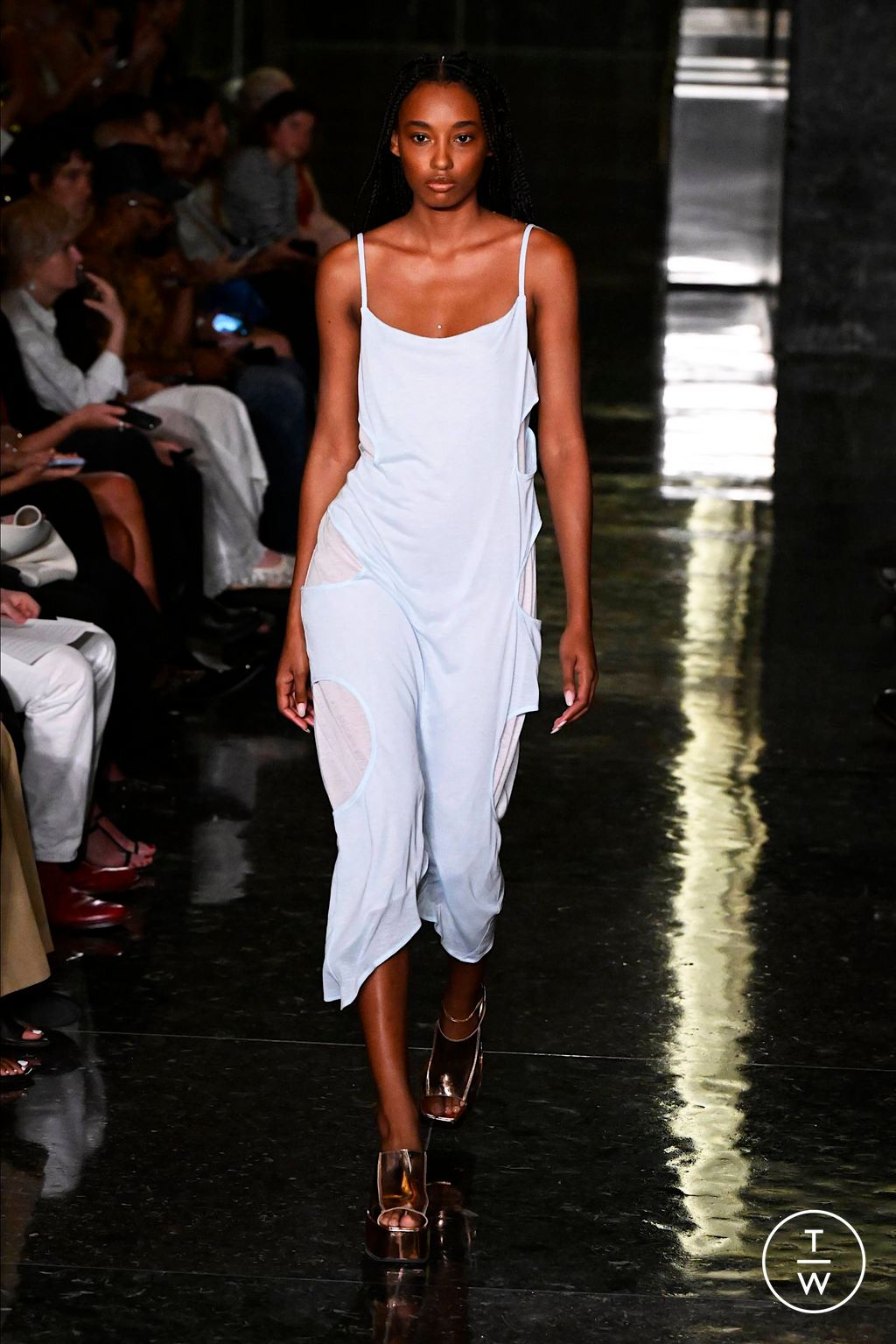 Fashion Week New York Spring/Summer 2024 look 20 de la collection Eckhaus Latta womenswear