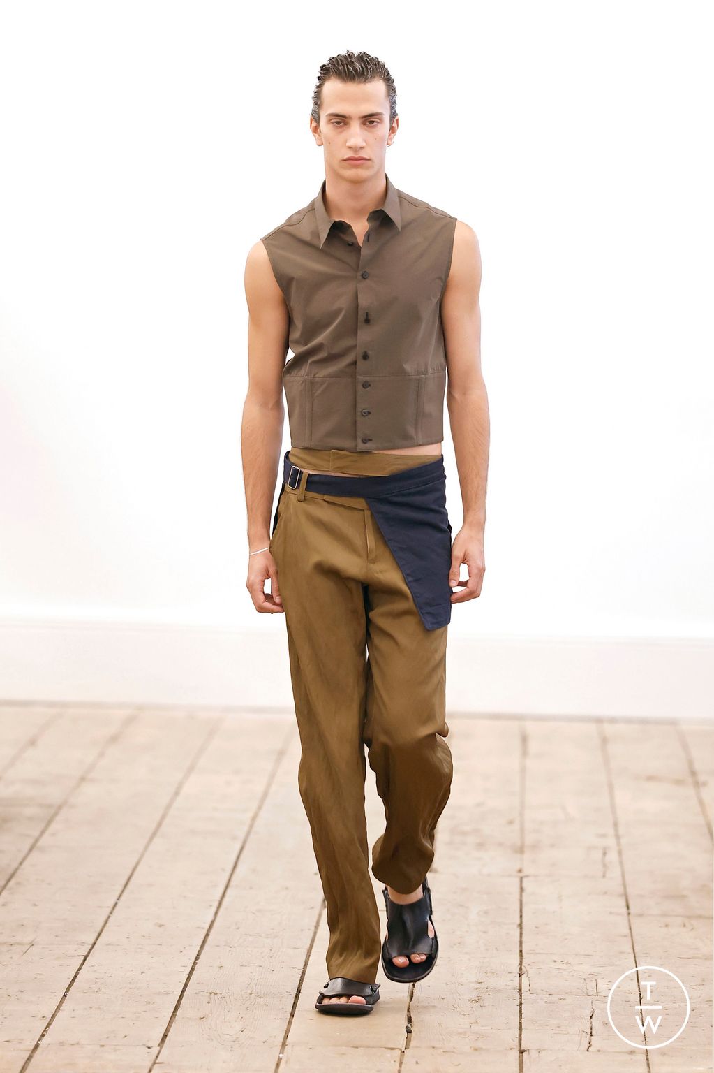 Fashion Week New York Spring/Summer 2026 look 19 from the Eckhaus Latta collection womenswear