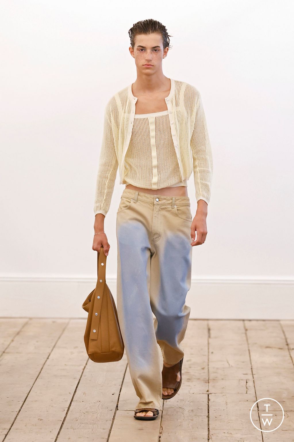 Fashion Week New York Spring/Summer 2026 look 26 from the Eckhaus Latta collection 女装