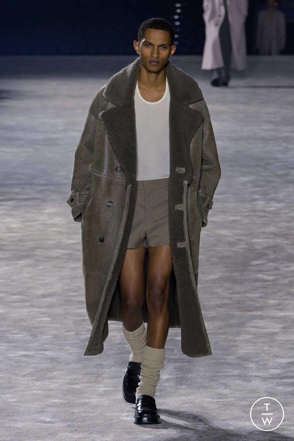 Fashion Week Paris Fall/Winter 2023 look 33 from the Ami collection menswear