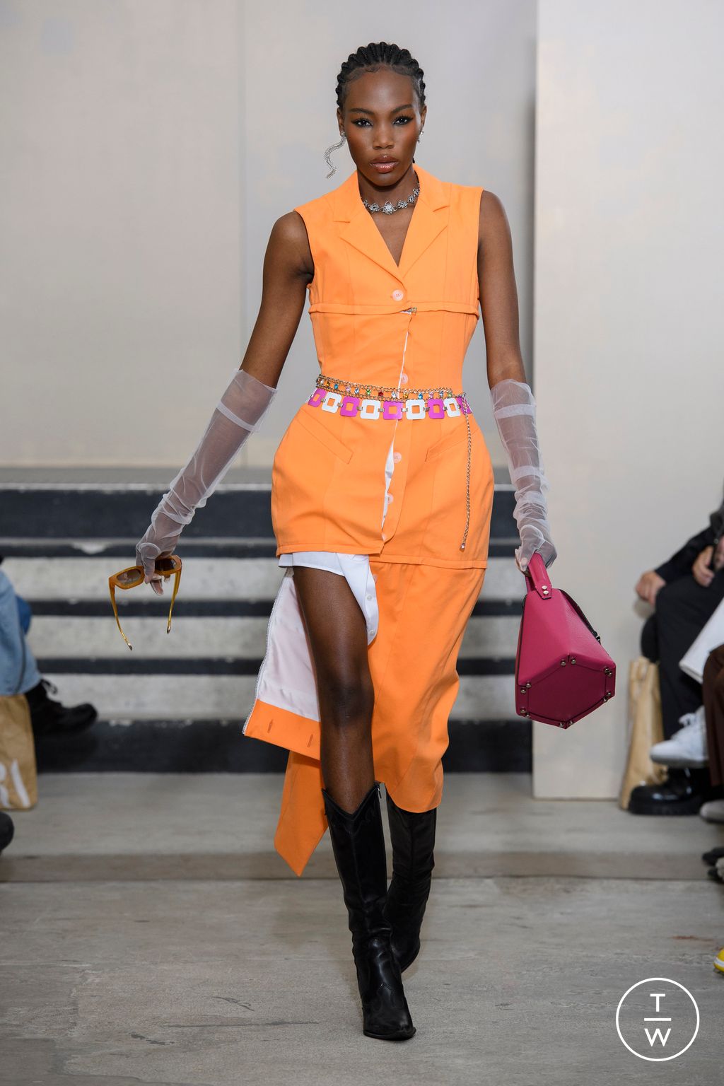 Fashion Week Paris Spring/Summer 2023 look 28 from the WEINSANTO collection 女装
