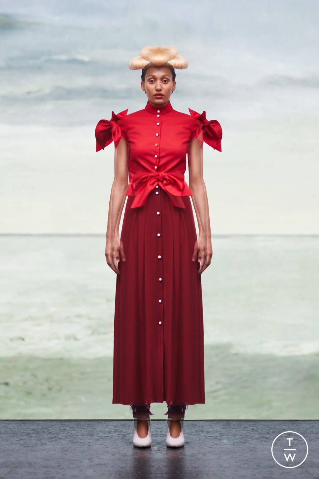 Fashion Week London Spring/Summer 2022 look 4 from the Edeline Lee collection 女装