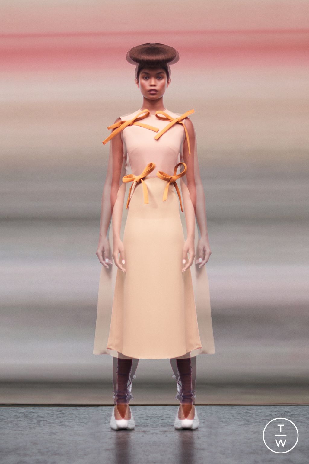 Fashion Week London Spring/Summer 2022 look 11 from the Edeline Lee collection 女装