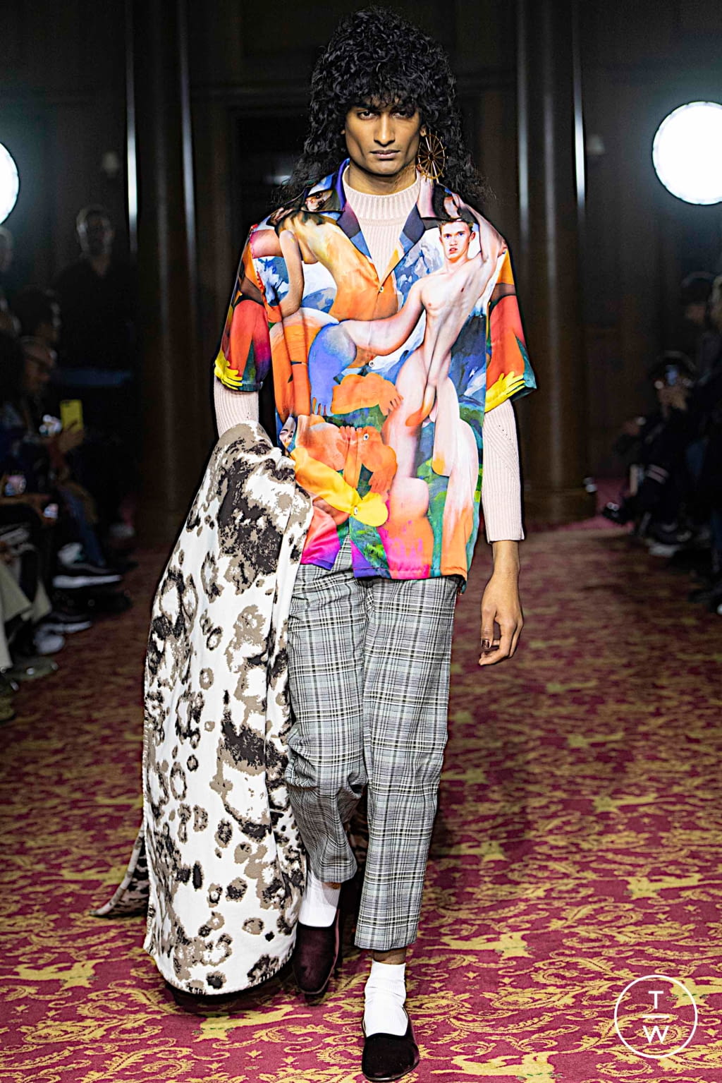 Fashion Week London Fall/Winter 2020 look 7 from the EDWARD CRUTCHLEY collection 男装