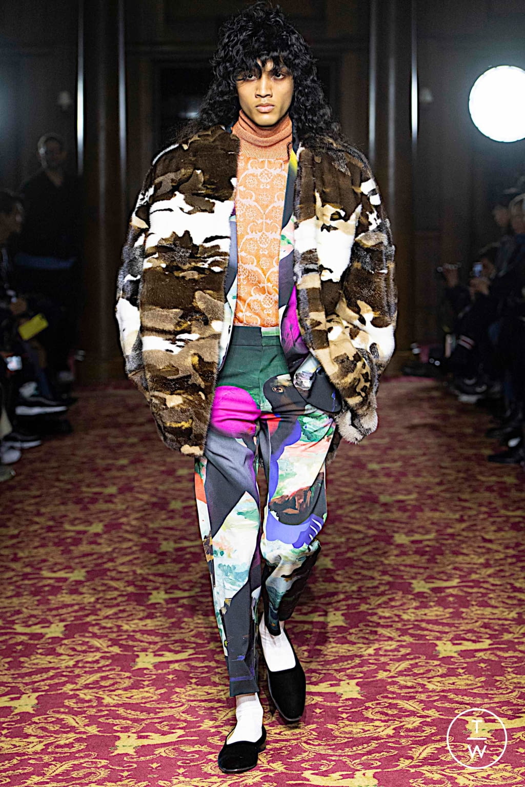 Fashion Week London Fall/Winter 2020 look 10 de la collection EDWARD CRUTCHLEY menswear