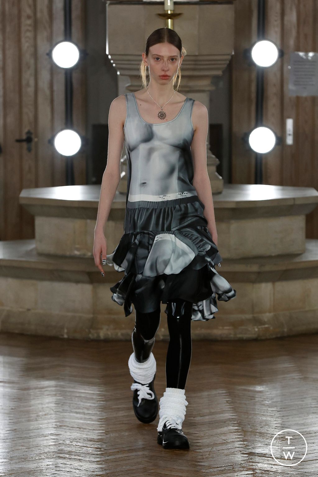 Fashion Week London Spring/Summer 2024 look 13 from the EDWARD CRUTCHLEY collection womenswear