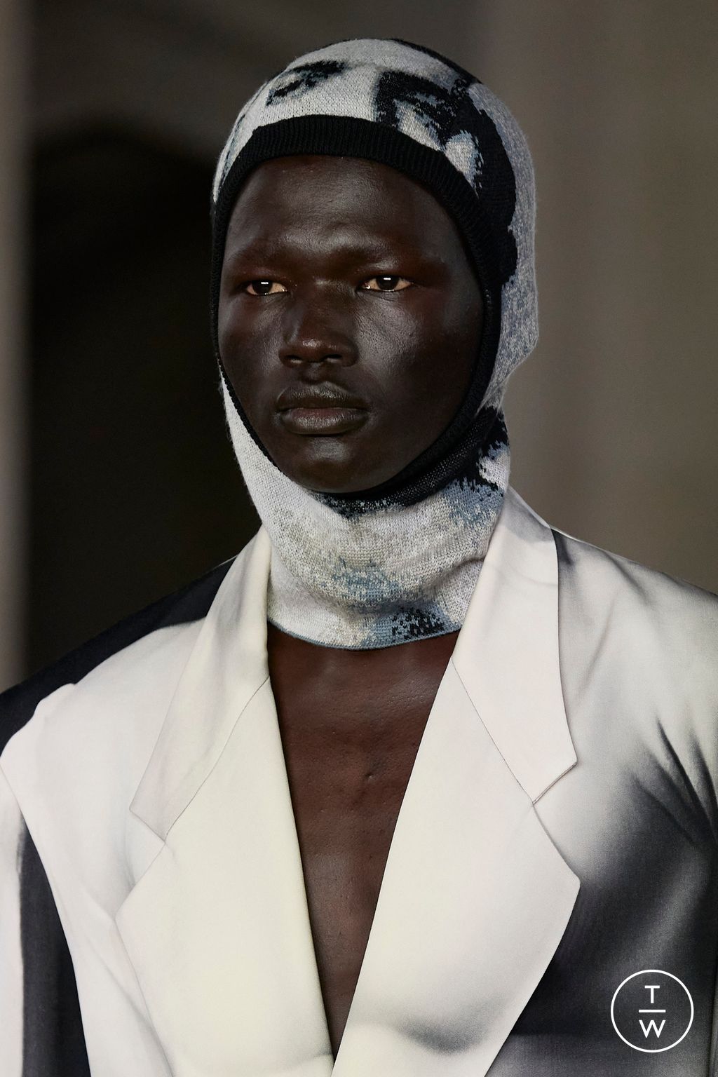 Fashion Week London Spring/Summer 2024 look 24 from the EDWARD CRUTCHLEY collection womenswear accessories