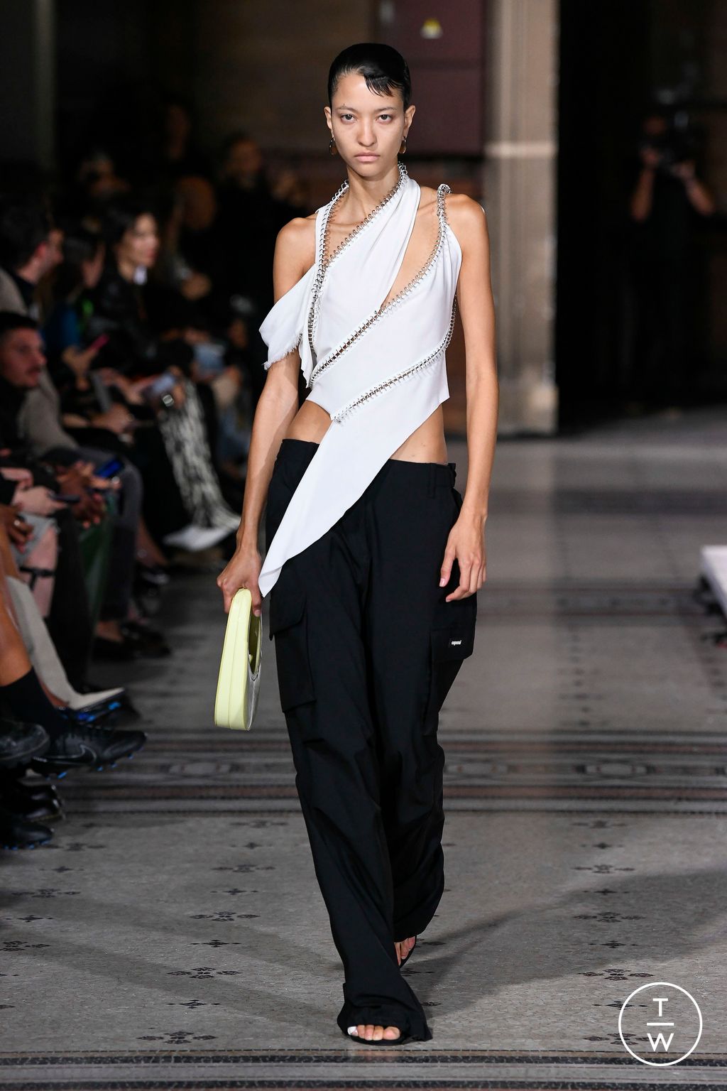 Fashion Week Paris Spring/Summer 2023 look 31 de la collection Coperni womenswear