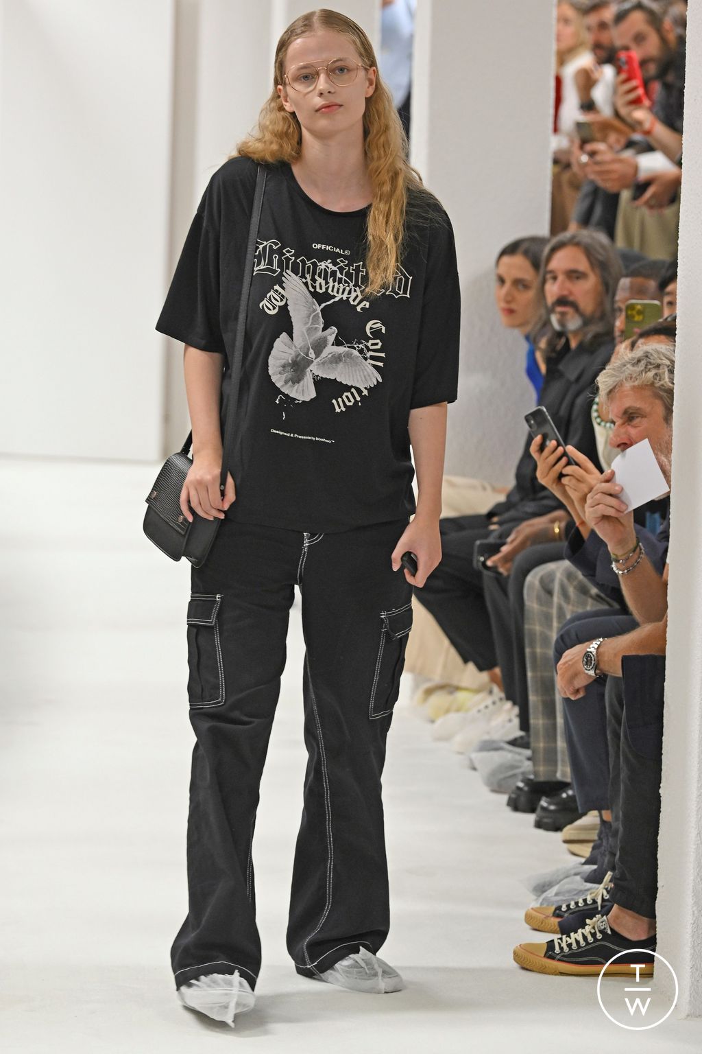 Fashion Week Milan Spring/Summer 2023 look 37 from the Sunnei collection 女装