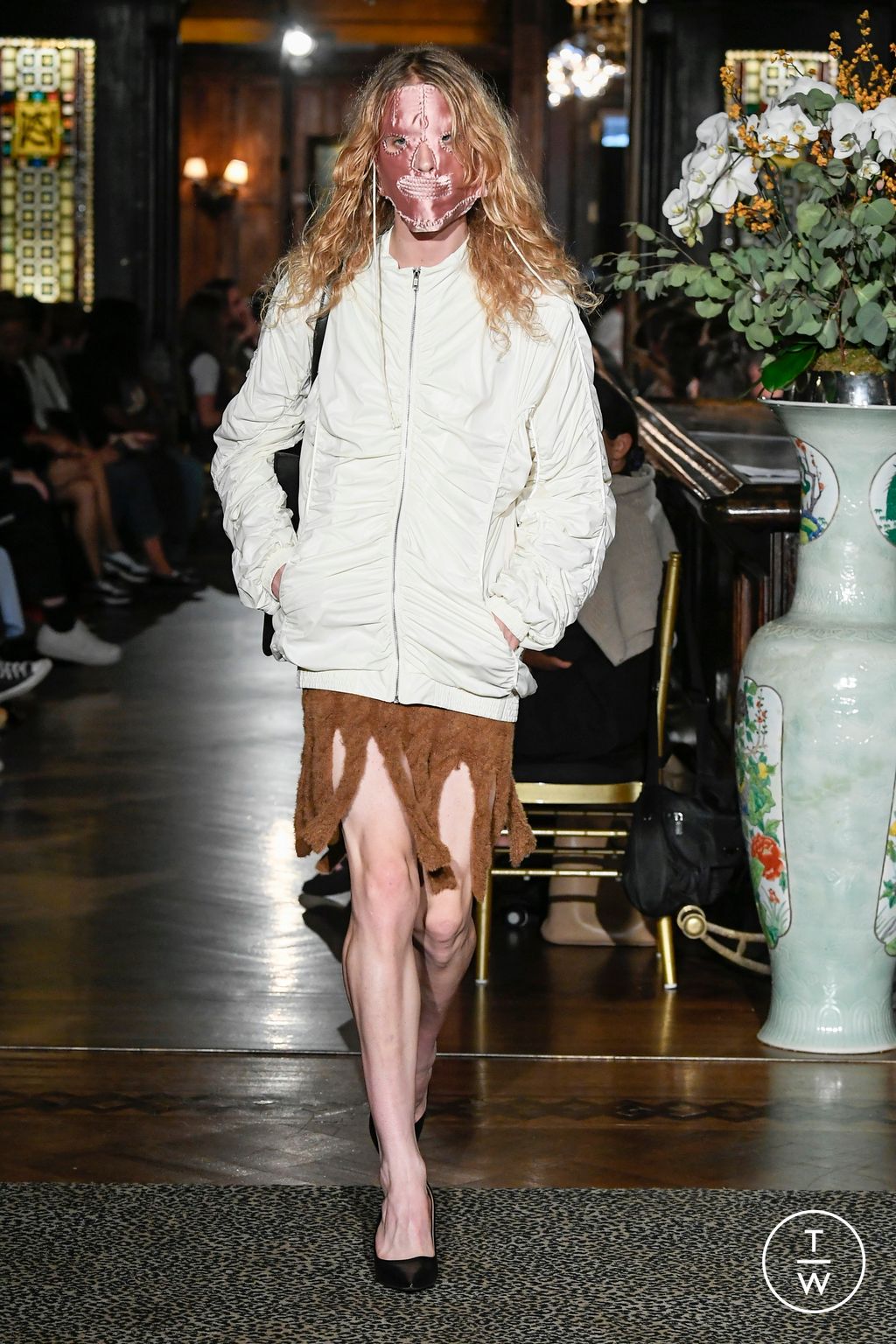 Fashion Week New York Spring/Summer 2023 look 25 de la collection Puppets and Puppets womenswear