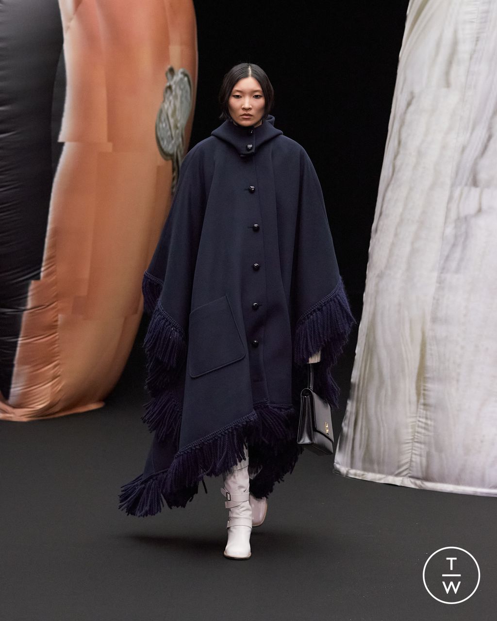 Fashion Week Paris Fall/Winter 2023 look 1 from the EENK collection womenswear