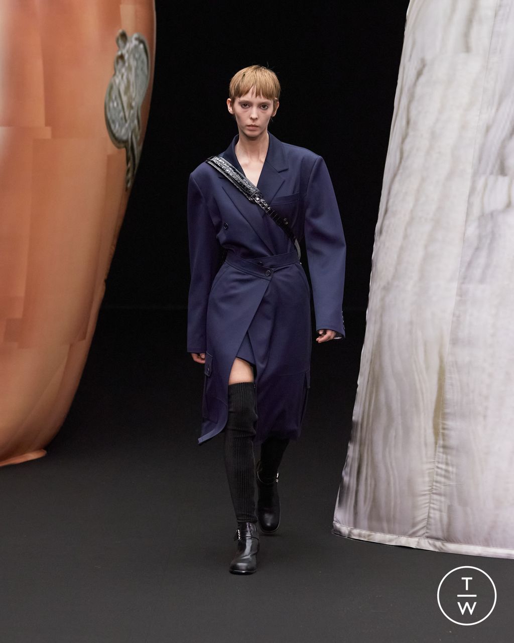 Fashion Week Paris Fall/Winter 2023 look 6 from the EENK collection womenswear