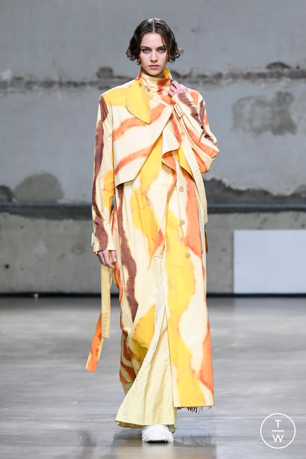 Fashion Week Paris Spring/Summer 2023 look 1 de la collection EENK womenswear