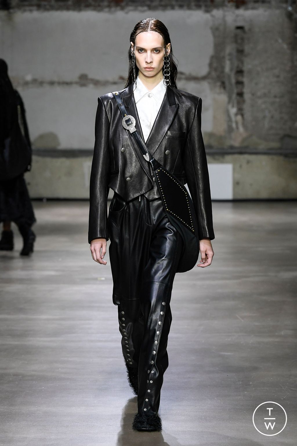 Fashion Week Paris Spring/Summer 2023 look 23 from the EENK collection 女装