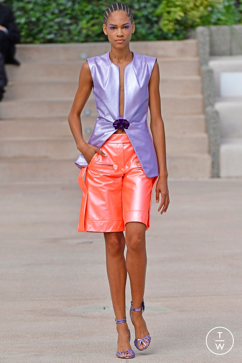 Fashion Week Milan Spring/Summer 2023 look 2 from the Genny collection womenswear