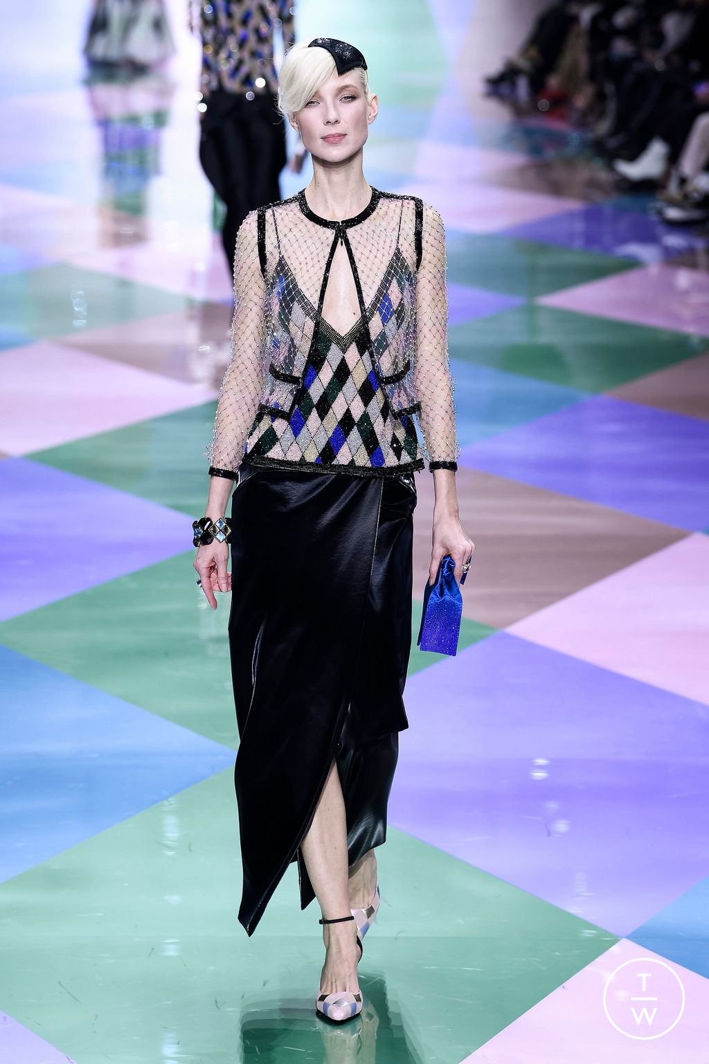 Fashion Week Paris Spring/Summer 2023 look 52 from the Giorgio Armani Privé collection 高级定制