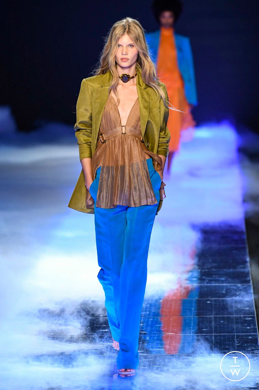 Fashion Week Milan Spring/Summer 2023 look 2 from the Alberta Ferretti collection womenswear