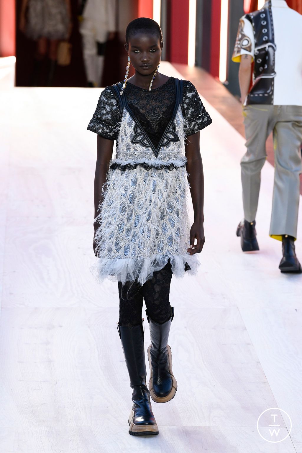 Fashion Week Paris Spring/Summer 2023 look 20 from the Louis Vuitton collection womenswear