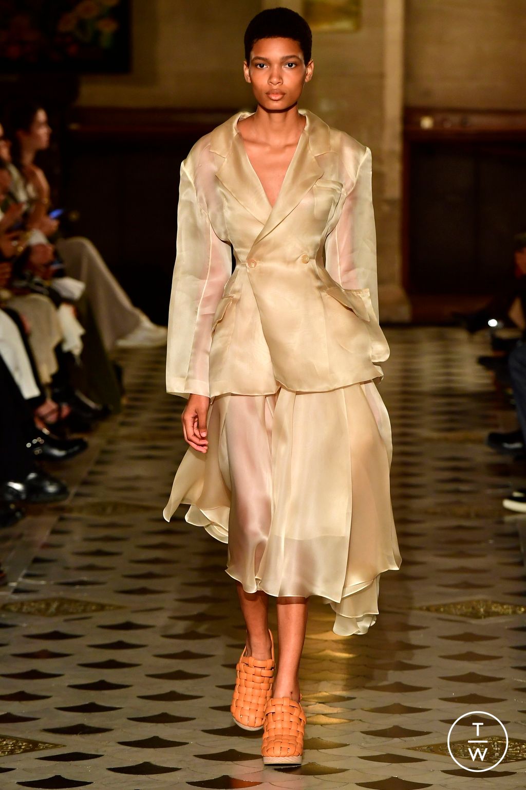 Fashion Week Paris Spring/Summer 2023 look 36 from the A.W.A.K.E MODE collection womenswear