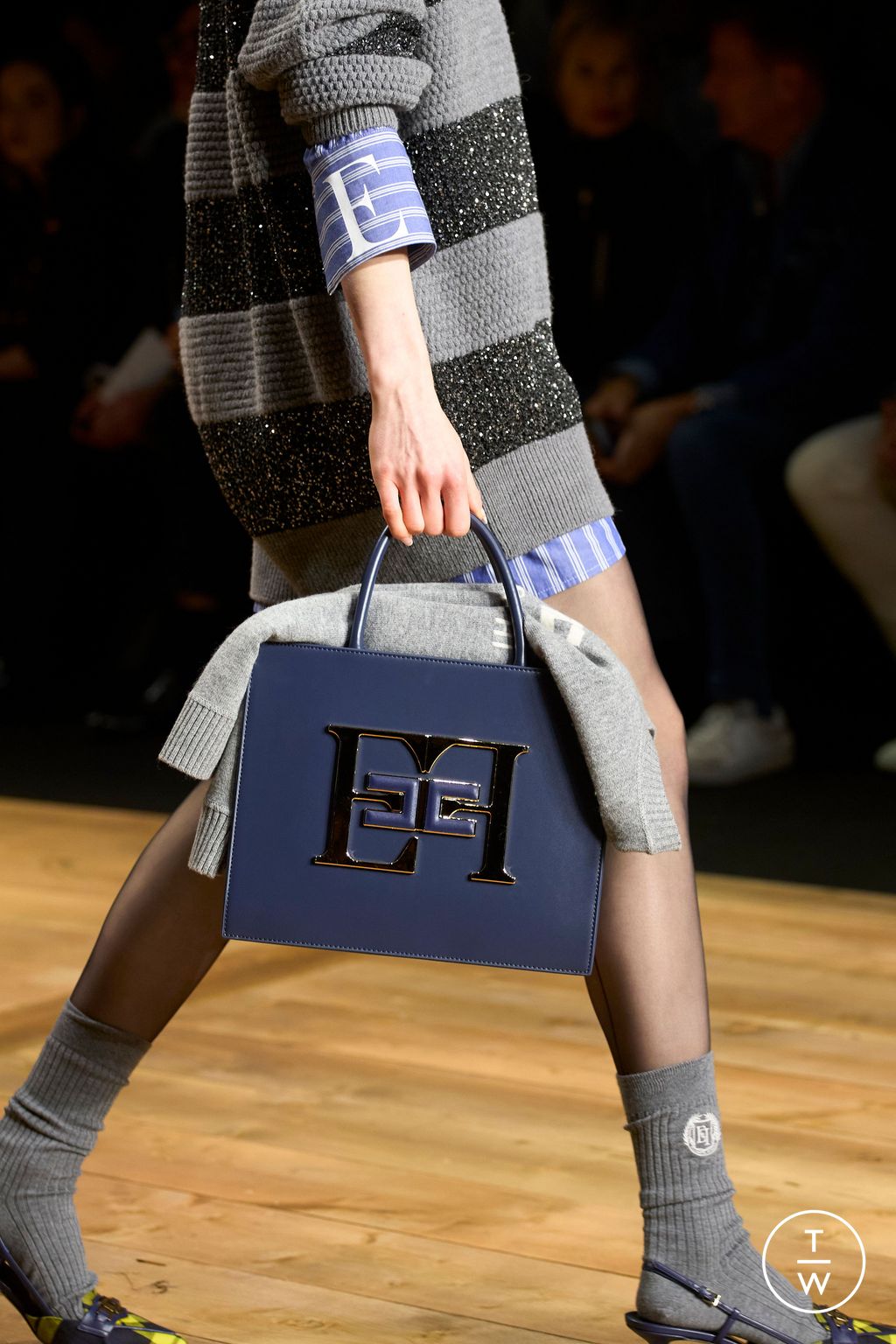 Fashion Week Milan Fall/Winter 2024 look 2 de la collection Elisabetta Franchi womenswear accessories