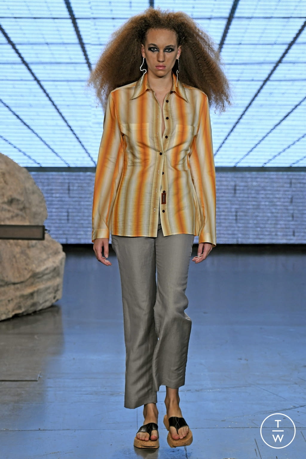 Fashion Week London Spring/Summer 2022 look 21 from the Eftychia collection 女装