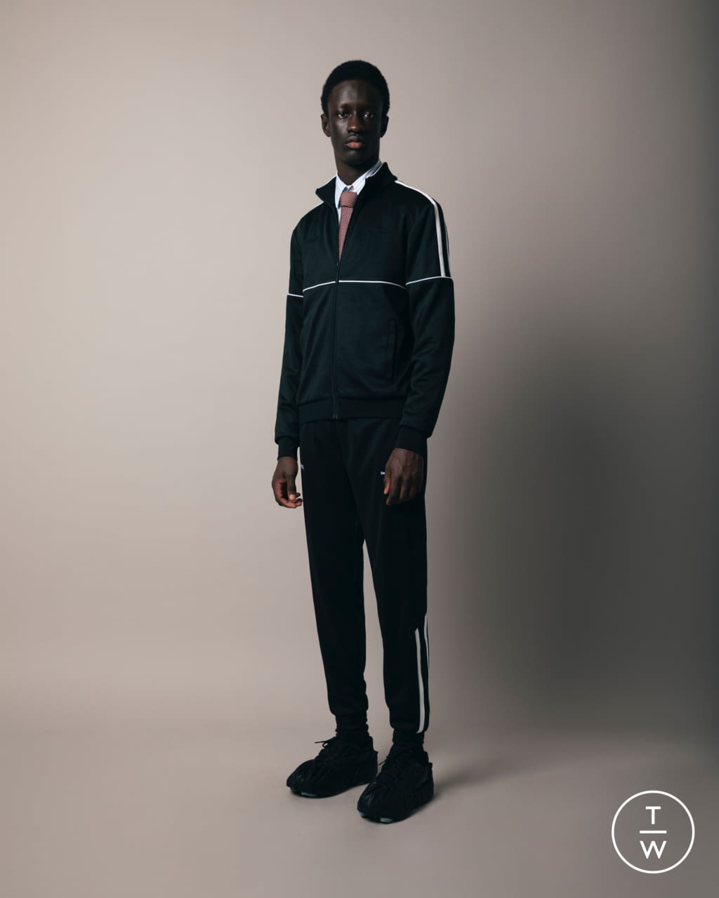 Fashion Week Paris Fall/Winter 2021 look 9 from the EGONlab collection menswear