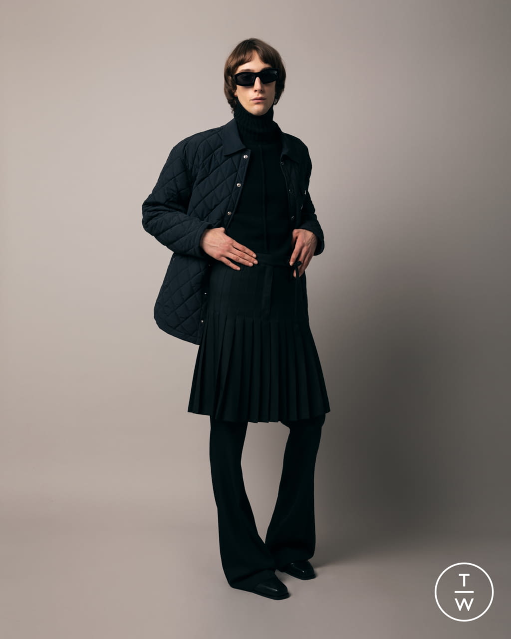 Fashion Week Paris Fall/Winter 2021 look 2 from the EGONlab collection 男装