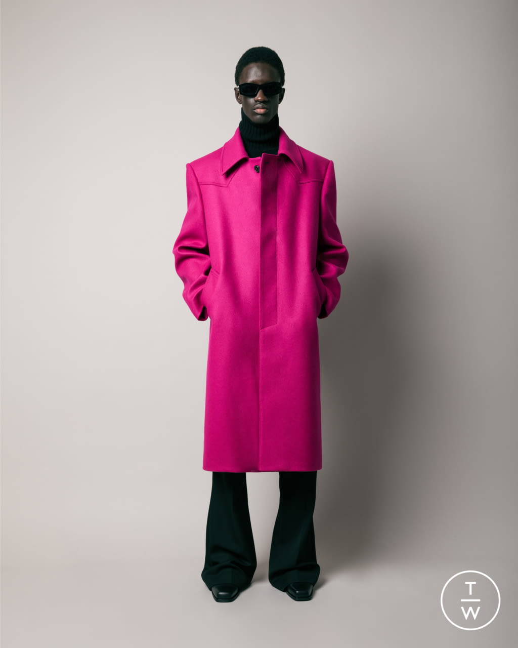 Fashion Week Paris Fall/Winter 2021 look 8 from the EGONlab collection menswear
