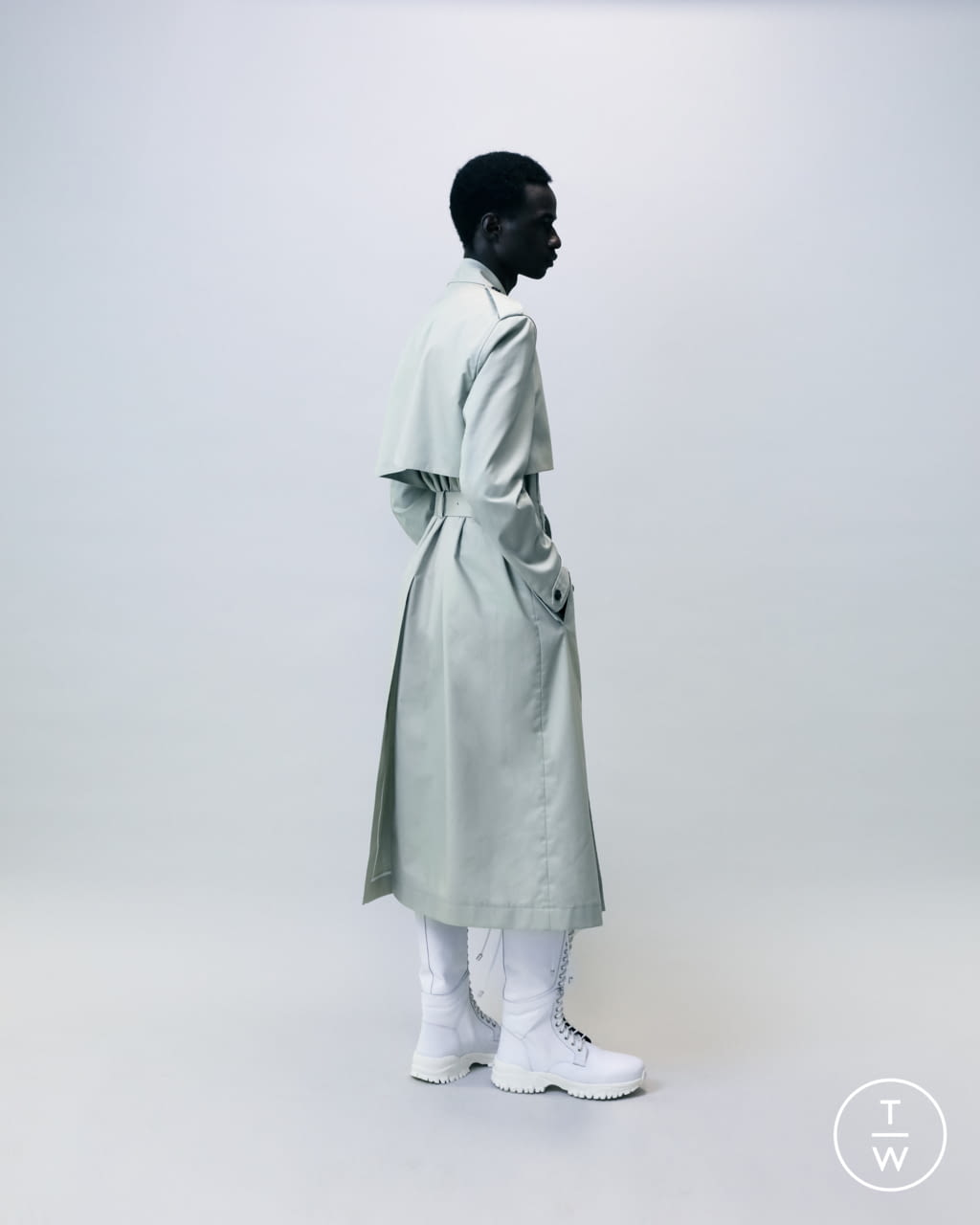 Fashion Week Paris Spring/Summer 2021 look 10 de la collection EGONlab menswear
