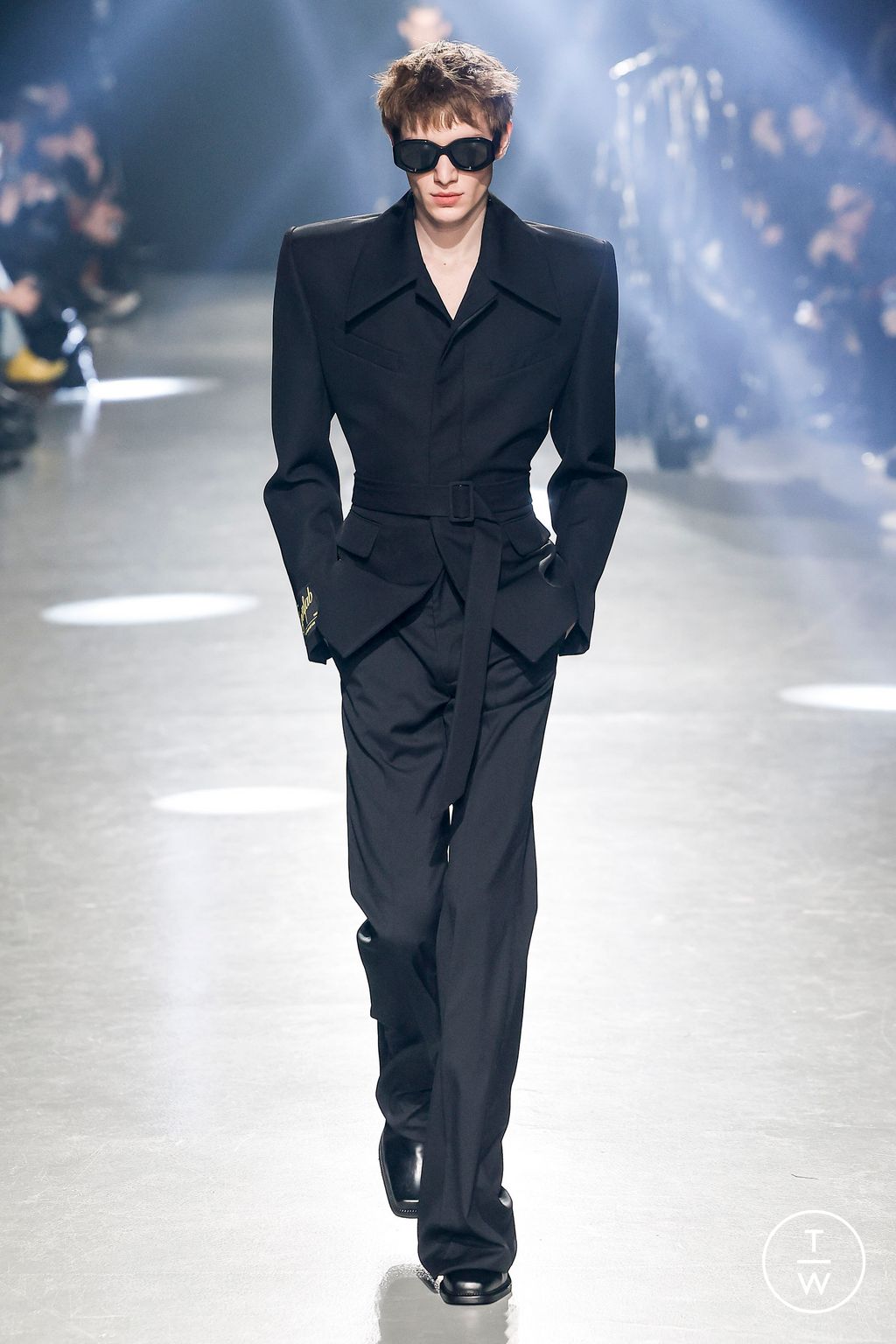 Fashion Week Paris Fall/Winter 2024 look 5 from the EGONlab collection 男装