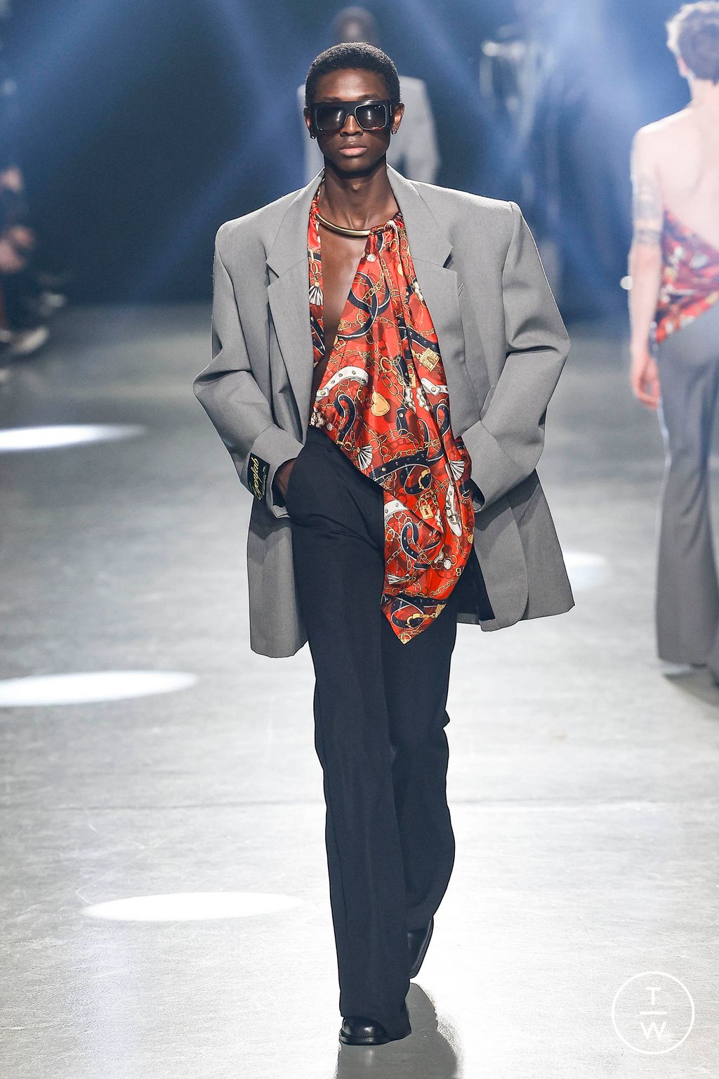 Fashion Week Paris Fall/Winter 2024 look 12 from the EGONlab collection 男装