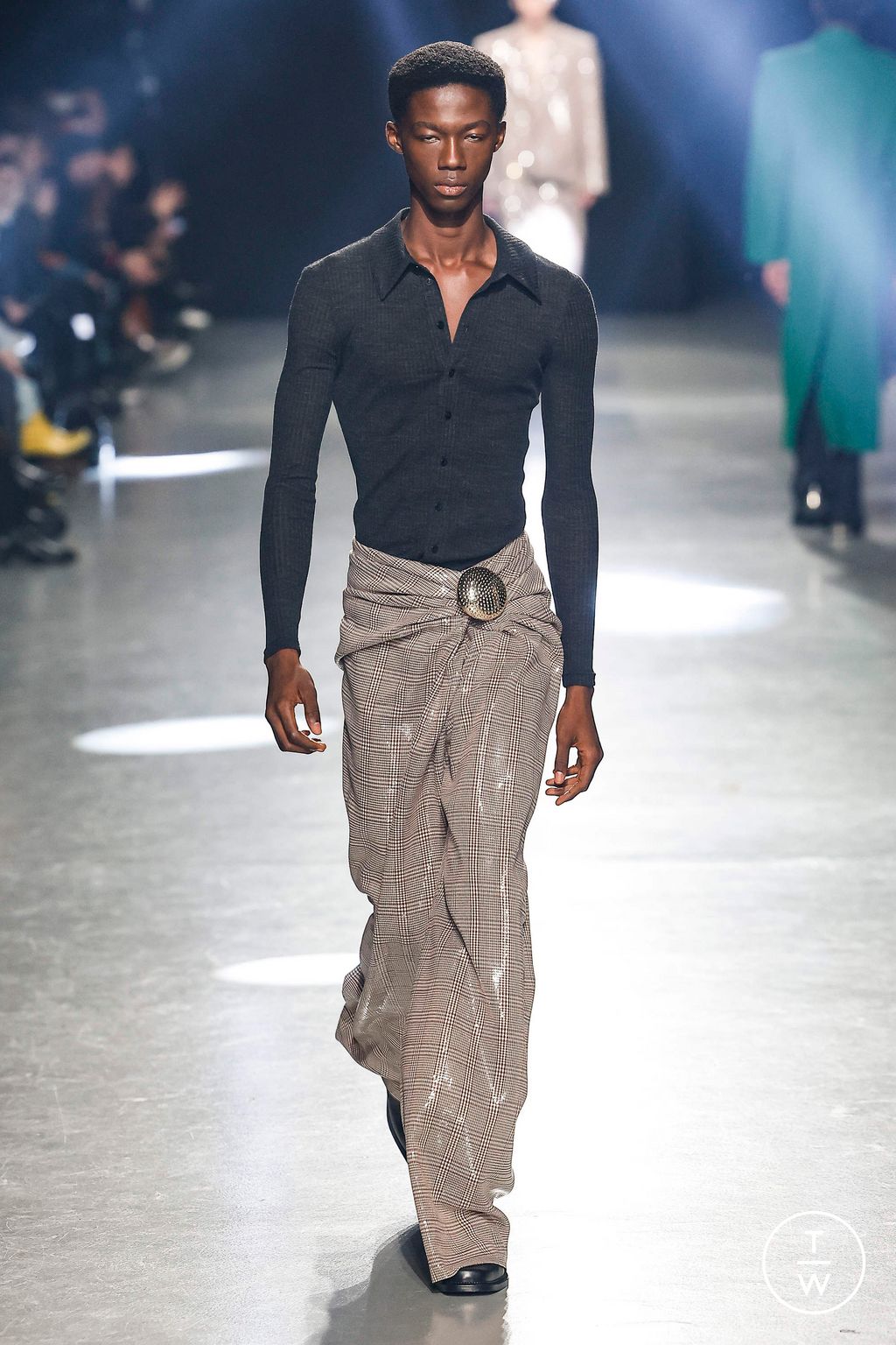 Fashion Week Paris Fall/Winter 2024 look 35 from the EGONlab collection menswear