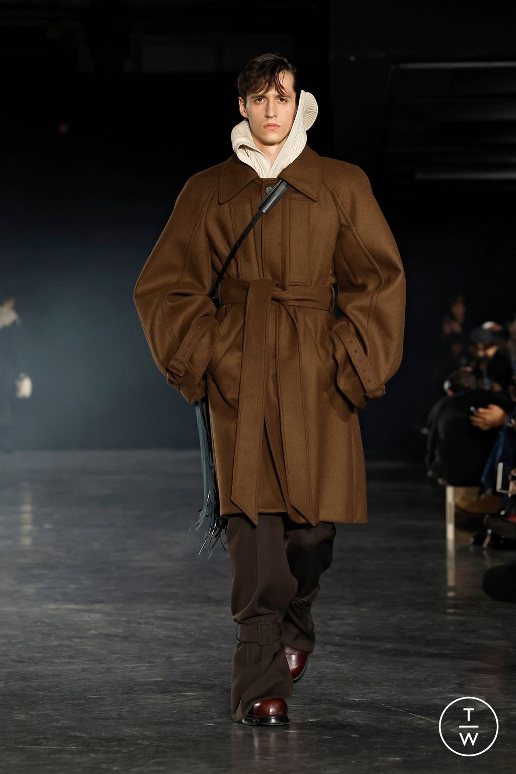 Fashion Week Paris Fall/Winter 2025 look 3 de la collection EGONlab menswear