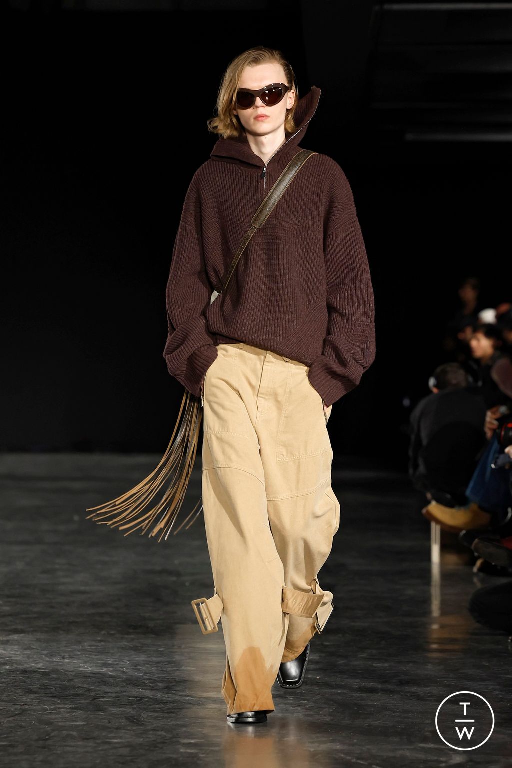 Fashion Week Paris Fall/Winter 2025 look 33 de la collection EGONlab menswear